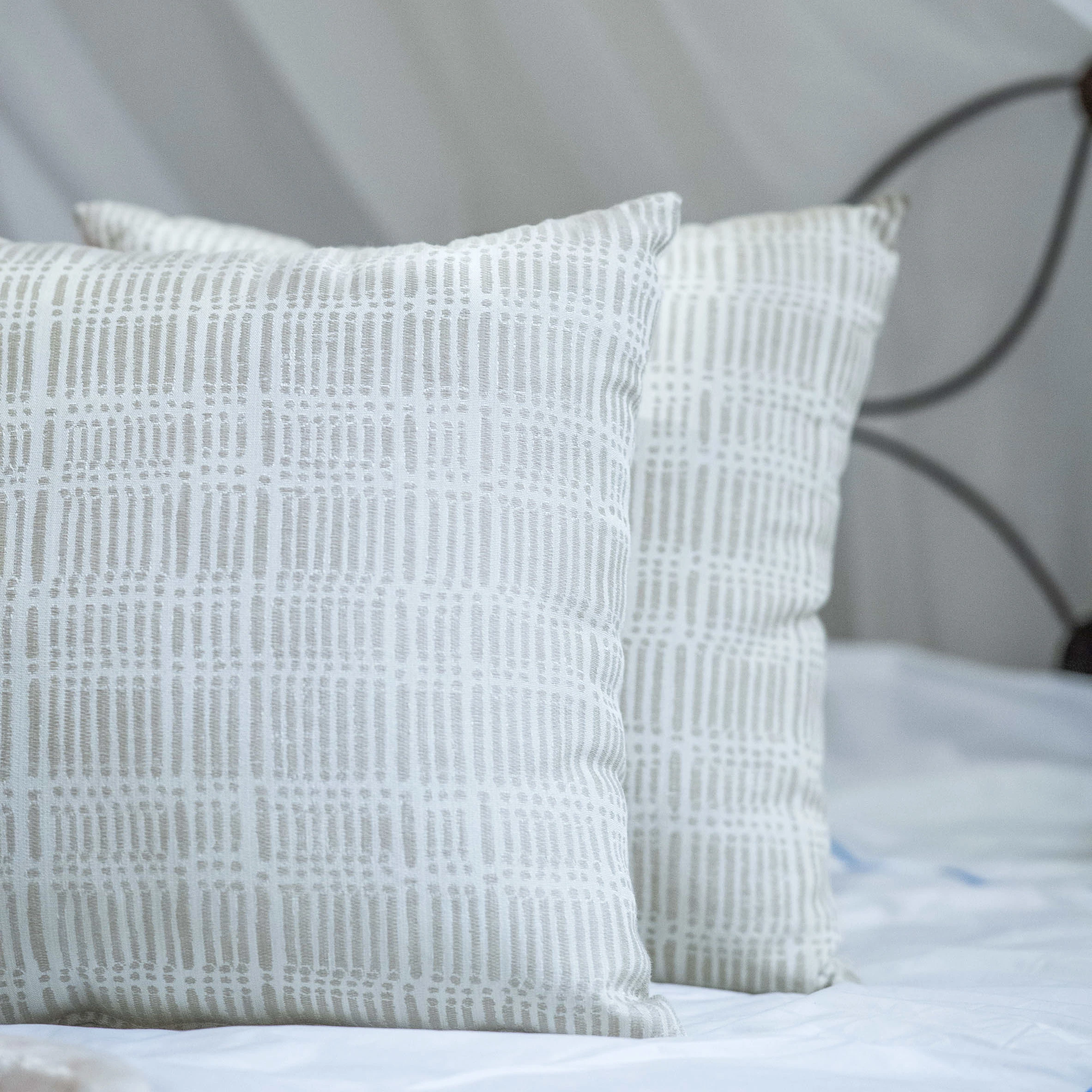 Lorem ipsum dolor sit amet, consectetuer adipiscing elit,