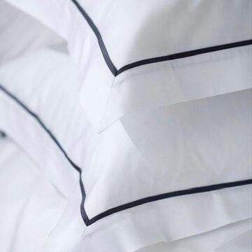 Cushions dark blue flat piping